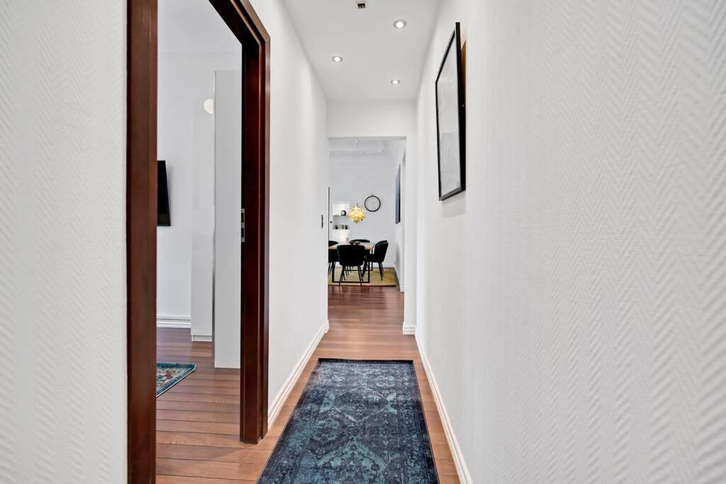 The Modern Breakaway In * Aarhus