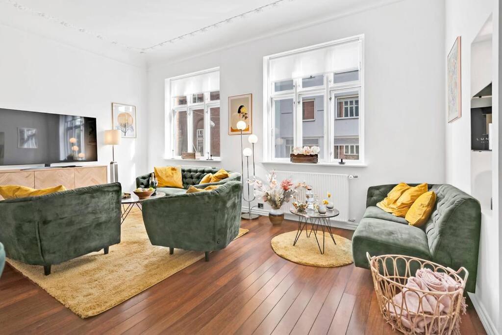 The Modern Breakaway In Apartment *